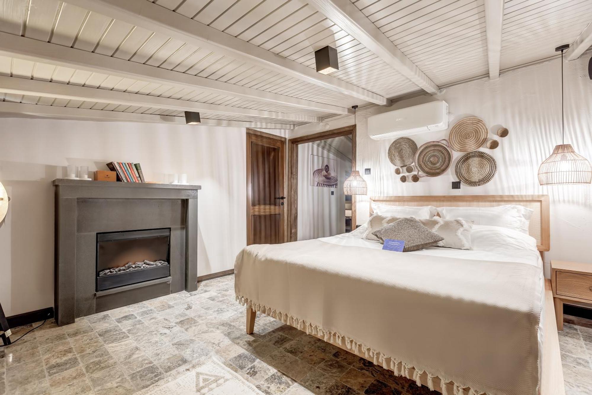 Parna Hotel Cunda Rom bilde